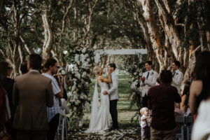 پریست عروسی لایت روم Sascha Kraemer